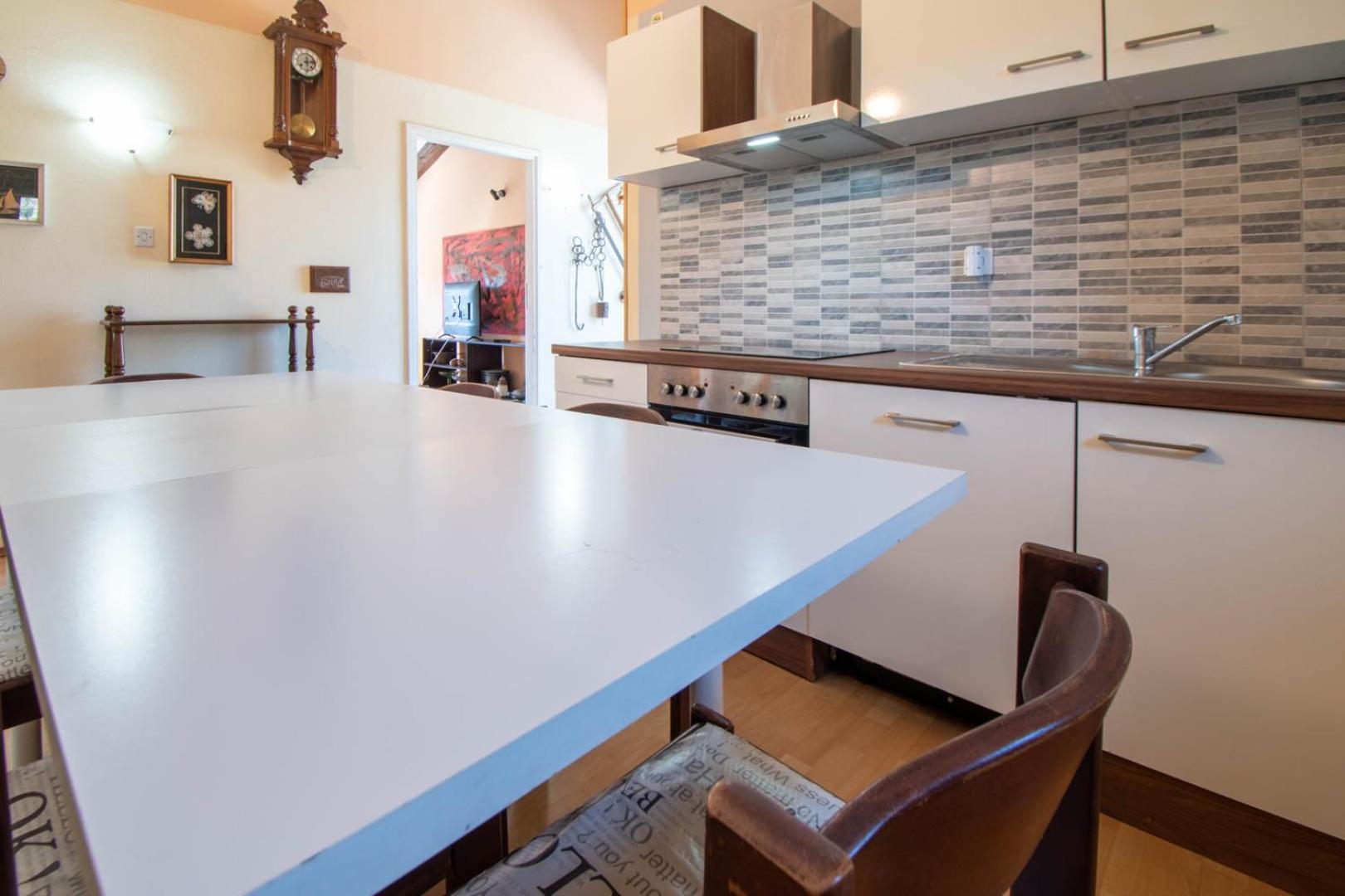 Villa Valkane Pet Friendly 150M From The Stunning Valkane Beach, City Indoor Pools-Fitness And City Mall Pula Exterior photo